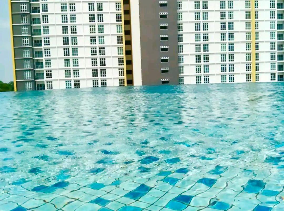 Apartment With Massage Chair At Mesahill By D'kay Homes, Near Usim Klia Nilai